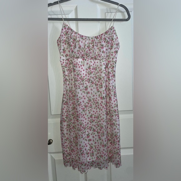 No Comment Dresses & Skirts - No Comment Y2K Floral Pink Floral Spaghetti Strap Dress Large